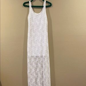 White lace maxi dress